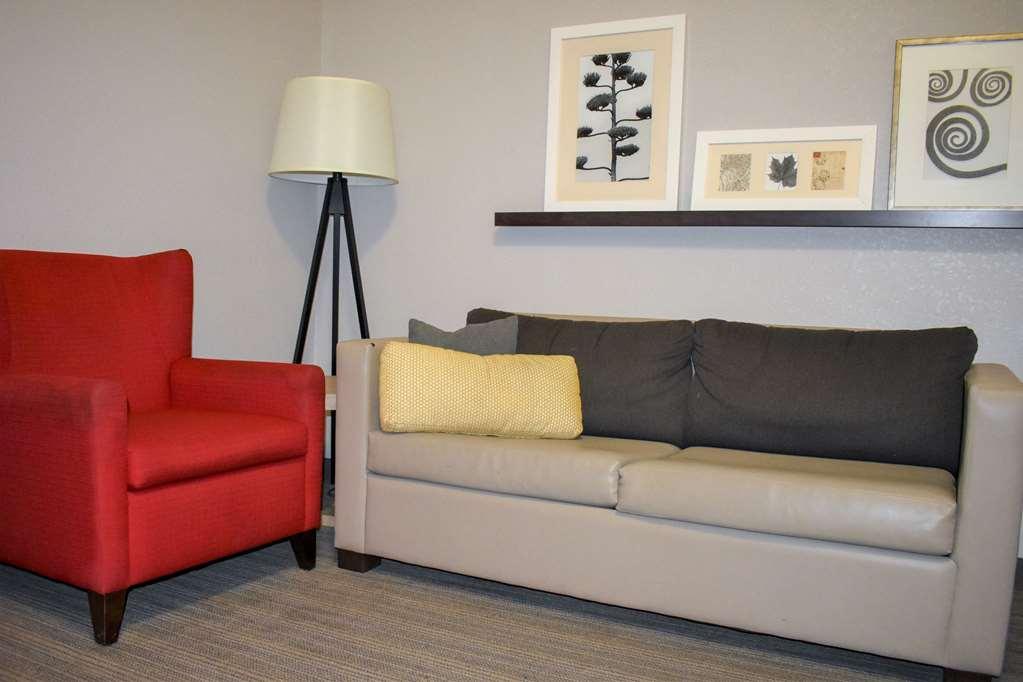 Comfort Inn & Suites Cartersville - Emerson Lake Point Rum bild